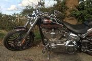Picture 10 - Harley-Davidson CVO Breakout 2014 motorbike