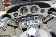 Picture 7 - Harley-Davidson CVO FLHTCSE2 Electra Glide motorbike