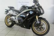 Picture 5 - 2010 Honda CBR1000RR Fireblade Black & Gold motorbike