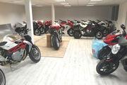 Picture 6 - MV Agusta Brutale 1090RR ABS, big bore naked, stylish hooligan motorbike