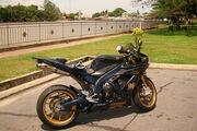 Picture 2 - Yamaha R1 SP Limited Edition, 980 Miles, Akrapovic, Ohlins, Marchesini motorbike