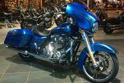Picture 2 - Harley-Davidson Street Glide FLHX 2014 Daytona Blue motorbike