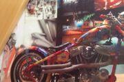 Picture 2 - Attitude Customs Hippy Chick Bobber motorbike