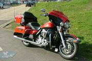 Picture 2 - Harley-Davidson FLHT Electra Glide Ultra Limited in Red motorbike