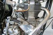 Picture 2 - BSA DBD34 Clubmans Goldstar motorbike