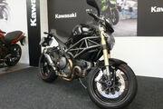Picture 7 - Ducati Monster 1100 EVO Black motorbike