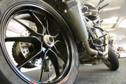 Picture 10 - Ducati Monster 1100 EVO Black motorbike