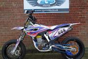 Picture 2 - 2015 Husqvarna FS450 Super Moto, 25 hours from new motorbike