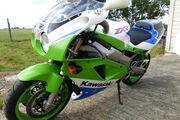 Picture 3 - Kawasaki ZXR750R K1 750RR, 4648 Miles motorbike