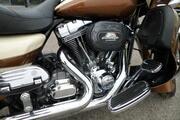Picture 4 - FLTRSE Screamin Eagle Road Glide Ltd Edition 110ci 1800cc Performance motorbike