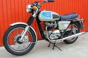 Picture 2 - Triumph Bonneville Silver Jubilee 1977 744cc Matching Numbers motorbike