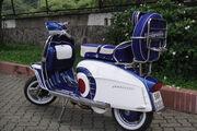 Picture 3 - Italian Lambretta LIS Special 150 1963 fully restored, blue & white motorbike