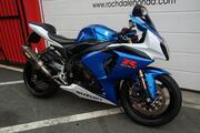 Picture 4 - 2010 Suzuki GSXR 1000cc Supersport motorbike