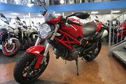 Picture 6 - Ducati Monster 796 motorbike