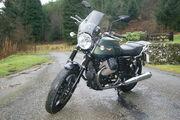 Picture 2 - Moto Guzzi V7 Stone pristine condition with extras motorbike