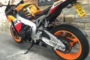 Picture 8 - Honda CBR1000 RR9 Repsol Fireblade ABS Yoshimura De-Cat Exhaust 2009 motorbike