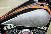 Picture 9 - Harley-Davidson FXSB Softail Breakout Full Custom 
