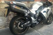 Picture 3 - Kawasaki ZX10R Ninja D6F Akrapovic Carbon Fibre Exhausts, 2006 motorbike