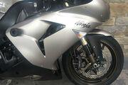 Picture 4 - Kawasaki ZX10R Ninja D6F Akrapovic Carbon Fibre Exhausts, 2006 motorbike