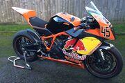 Picture 2 - KTM RC8R track / road motorbike