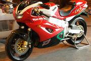 Picture 2 - Bimota YB11 Superleggera Upgraded Superbike with very low miles motorbike
