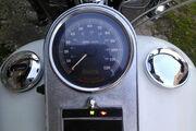 Picture 8 - Eye catching 2000 FLSTC white Heritage Softail 1450cc carb version £7999 motorbike