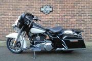 Picture 2 - 2016 Harley-Davidson FLHTP Police Electra Glide 2016 motorbike