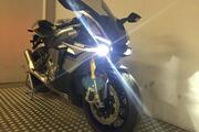 Picture 8 - New Yamaha YZF R1M 2015 MY Only 3 Miles motorbike