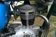 Picture 7 - BSA C15F 250cc clean and tidy bike not been run for a few years, kicks over motorbike