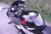 Picture 8 - Honda CBR900RR Fireblade, 2001, very original machine, £2695 motorbike
