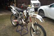 Picture 2 - Honda CR 250 motorbike