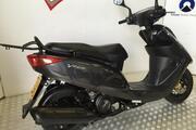 Picture 2 - Yamaha XC125 E Vity Scooter, Commuter, 2010 motorbike