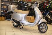 Picture 3 - Vespa LX125 silver 125cc scooter motorbike