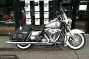 Picture 2 - 2009 Harley-Davidson Road King Classic motorbike