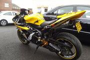 Picture 4 - 2006 Yamaha YZF R1 05 Yellow motorbike