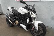 Picture 3 - 2009 Ducati Streetfighter 1098 1099cc White motorbike
