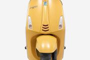 Picture 2 - Vespa Sprint 125cc ABS Scooter - Yellow motorbike
