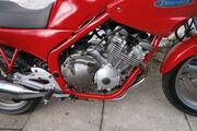 Picture 3 - Yamaha XJ600 Diversion motorbike