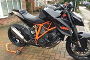 Picture 11 - KTM 1290 Super Duke R with Akrapovic, 970 miles, warranty motorbike