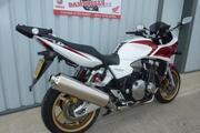 Picture 6 - Honda CB1300SA-9 Only 1000 miles motorbike