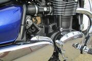 Picture 6 - 2011 Triumph Thunderbird 1700cc. 1 owner. service history. captain America motorbike