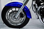 Picture 5 - Triumph Bonneville America 2001, Screen, Slash Cuts, Carrier, Panniers motorbike