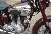 Picture 10 - 1953 BSA B31 Plunger classic British motorcycle with original buff log book motorbike
