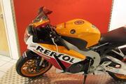 Picture 8 - 2015 Honda CBR1000RR-F Repsol Fireblade Motorcycle motorbike