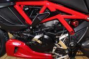 Picture 11 - Ducati Diavel 1198cc Carbon Red ABS Sport/Tourer ABS motorbike