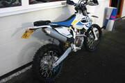 Picture 4 - Husqvarna 501 FE motorbike