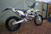 Picture 5 - Husqvarna TE 300 2016 Fully Road Legal Excellent Condition motorbike