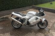 Picture 4 - 1999 Triumph Daytona 955I Silver motorbike