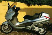 Picture 5 - Great example Piaggio X8 250cc Scooter motorbike