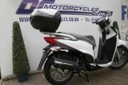 Picture 3 - 2015 Kymco People 125 motorbike